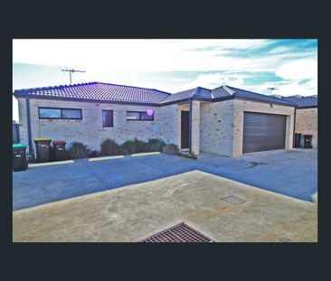 12/21 Lakewood Blvd, Melton, Vic 3337 - Photo 5