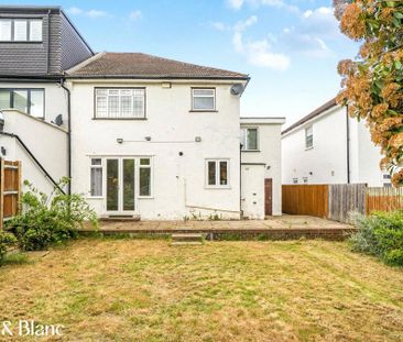 4 bedroom semi-detached house to rent - Photo 2