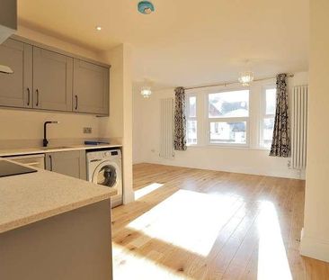 Lymington Road, Highcliffe, Dorset, BH23 - Photo 2