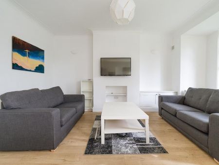 6 bedroom semi-detached house to rent - Photo 3