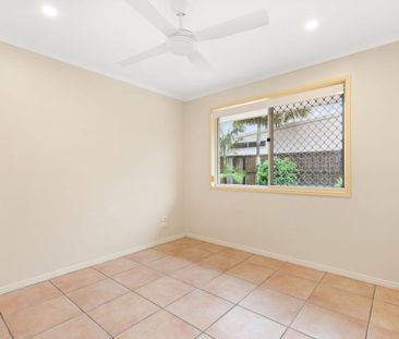 Charming 3-Bedroom Home with Pool! - Photo 1