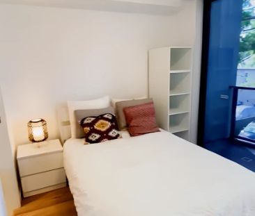 1 Derwent Ln, Sydney - Photo 5
