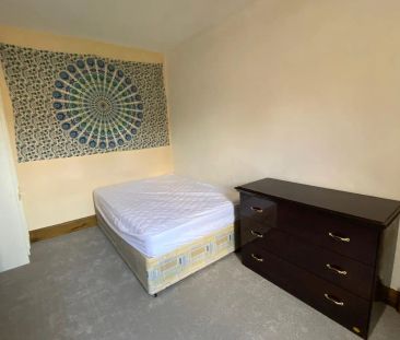 Lorne Road (4 bed) - Photo 4