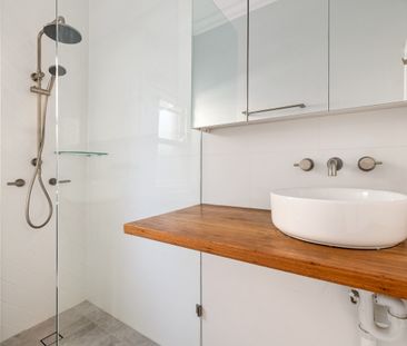 2/8 Vialoux Avenue, Paddington NSW 2021 - Apartment For Rent | Domain - Photo 5