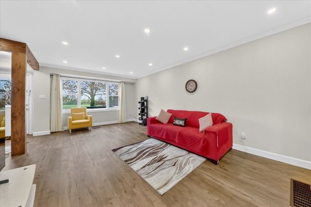 For Lease - 357 Pompano Court, Oshawa, Ontario - Photo 1