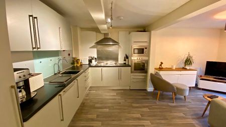 Limb Lane Apartments, Dore, S17 - Photo 5