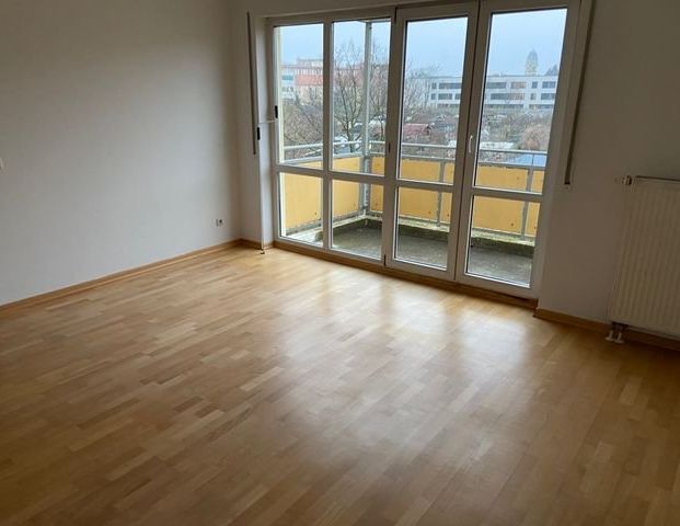 ++SchÃ¶ne 2-Raumwohnung mit Balkon und TG-Stellplatz in Dresden Pieschen++ - Photo 1