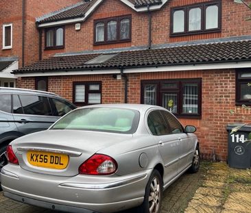 Room in a Shared House, Telegraph Place, E14 - Photo 4