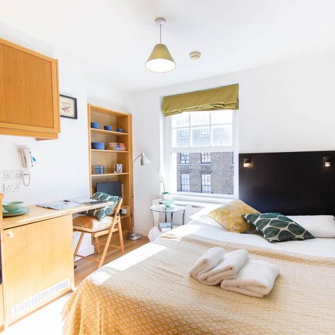 Studio to rent - Photo 1