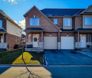 For Lease - 33 Fairgrounds Drive, Hamilton, Ontario - Photo 4