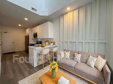 $1,649 / 1 br / 1.5 ba / 16 west ave S unit 109 - Photo 2