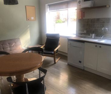 4 bedroom terraced house to rent - Photo 2