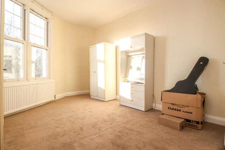 Wordsworth Parade, Turnpike Lane, N8 - Photo 3