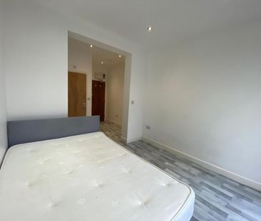 House share to rent - Photo 3