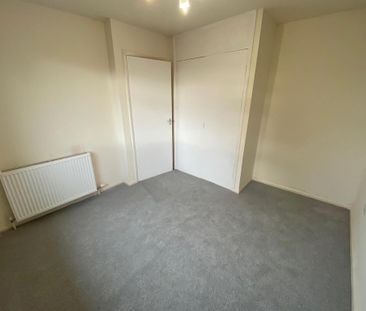 2 bedroom semi-detached house to rent - Photo 3