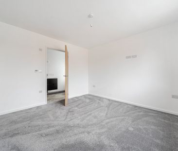 3 bedroom detached bungalow to rent - Photo 3