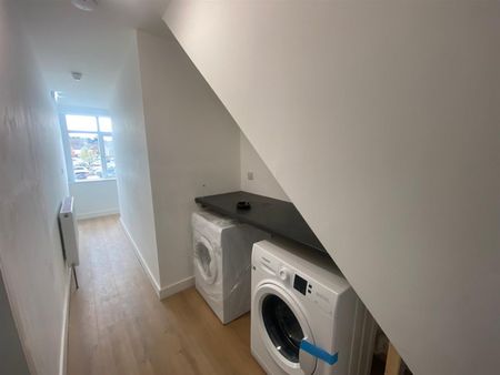 1 bedroom Flat To Let - Photo 4