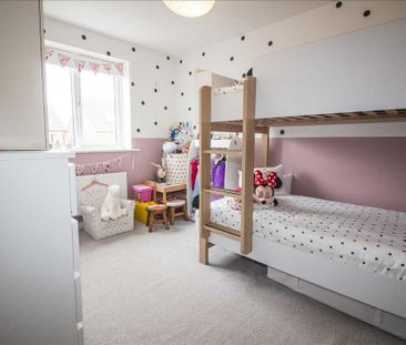 3 bedroom semi-detached house to rent - Photo 5