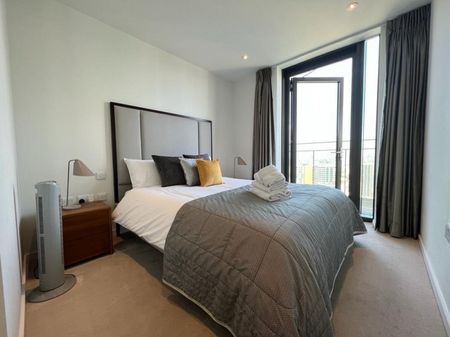 One The Elephant - Photo 5