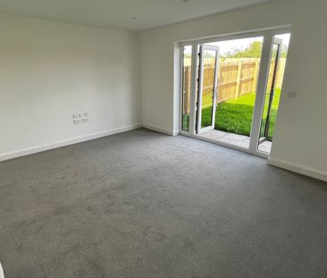 Blackthorn Way, Chesterfield, Pilsley - Photo 6