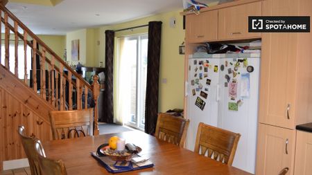 Room for rent in 2-bedroom house in Ballsbridge, Dublin - Photo 4