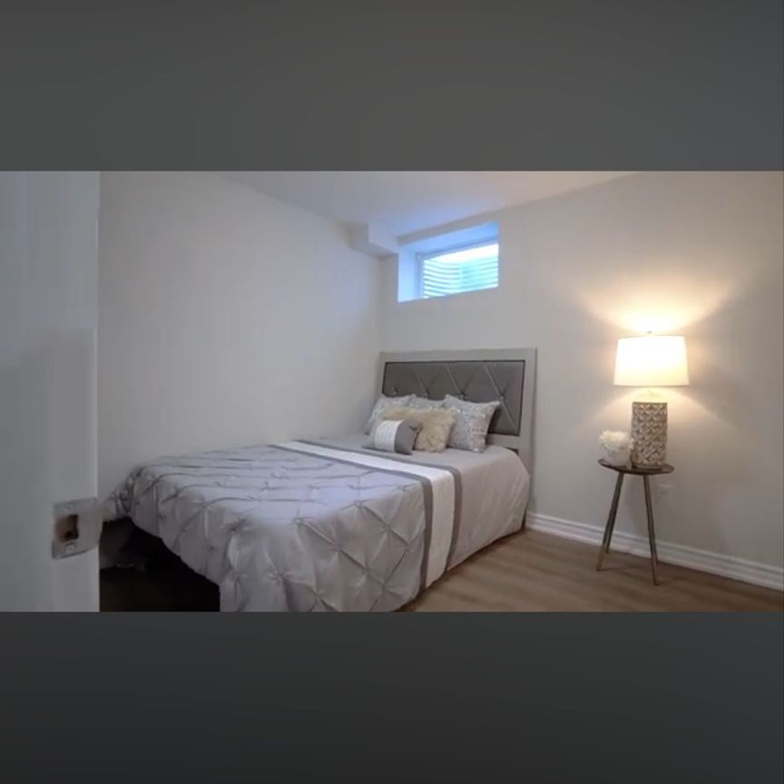 For Lease - 2-945 Vance Crescent, Innisfil, Ontario - Photo 1