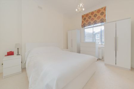 Blomfield Court, London, W9, London - Photo 3