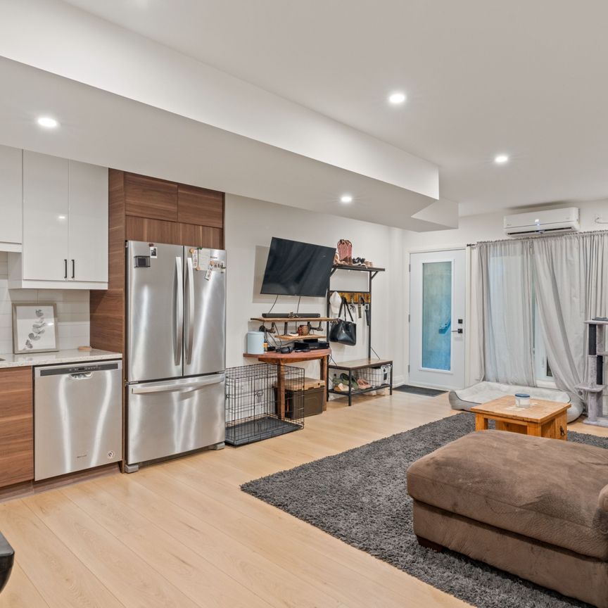 For Lease - 31 Commanda Way Unit# B, New Edinburgh - Lindenlea, Ontario - Photo 1