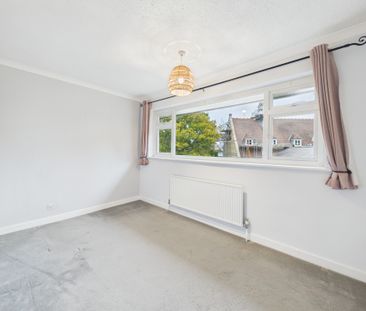 Brackenhill Close, Bromley, BR1, London - Photo 2