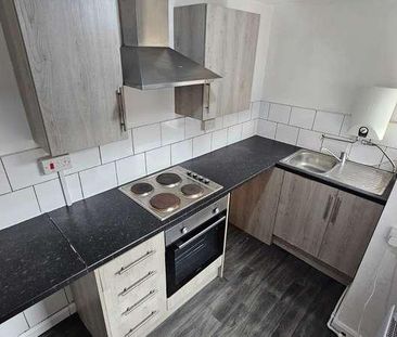 Linden Grove, Beeston, Leeds, LS11 - Photo 5