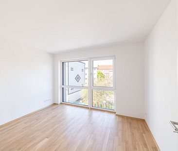 Platz für Freunde, Familie und Gäste - ERSTBEZUG 4-Zimmer-Wohnung mit Balkon - Foto 1