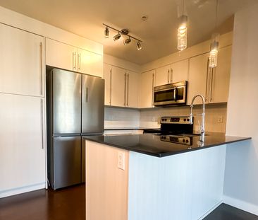 Modern 2 Bedroom Condo With Balcony & Underground Parking In Mahogany. - Photo 6