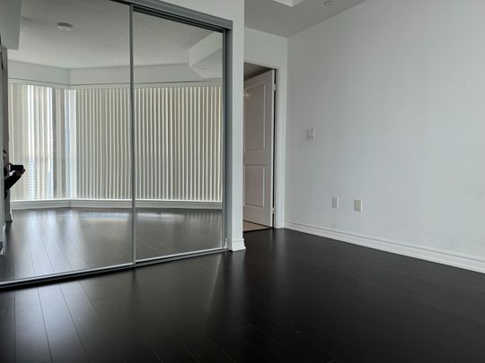 For Lease - 386 Yonge Street Unit# 4208, Toronto, Ontario - Photo 1