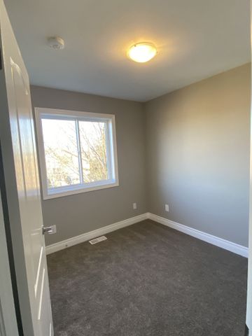 For Lease - 18 Corbin Street Unit# 4, St. Catharines, Ontario - Photo 3