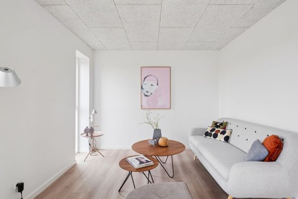 Nyopført 4-værelses rækkehus på Fenris Allé i Svenstrup - Photo 1