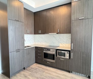 For Lease - 60 Honeycrisp Crescent Unit# 511, Vaughan, Ontario - Photo 5