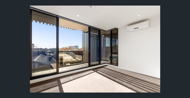 ONE BEDROOM APARTMENT IN GREAT LOCATION - Photo 1