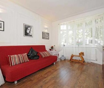 3 bedroom detached house to rent - Photo 2