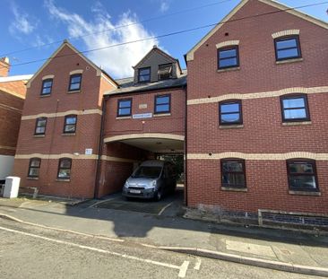 Pershore Court - Photo 1