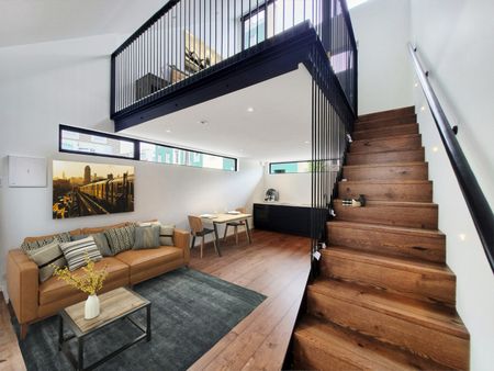 Welcome to 99B Webb Street - Photo 2