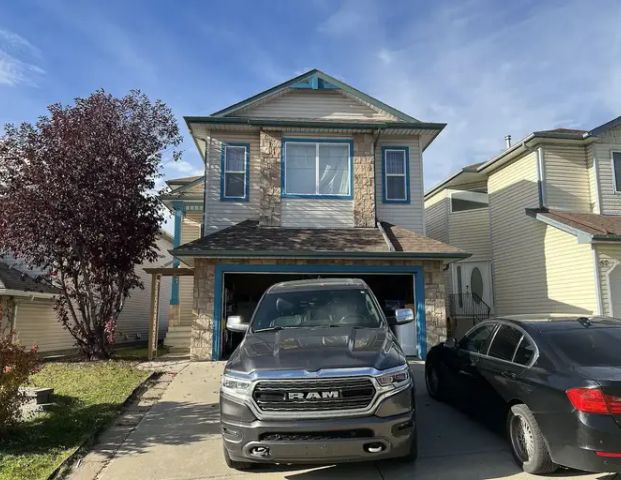 Cozy Two Story Home (with basement) at Arbour Lake ! | Calgary - Photo 1