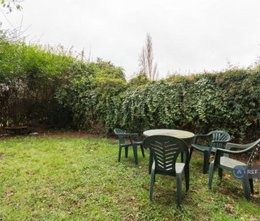 3 bedroom flat to rent - Photo 3