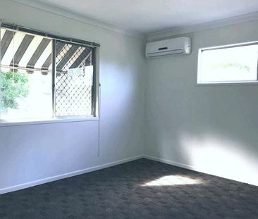 Modern 2 Bedroom Apartment - Photo 4