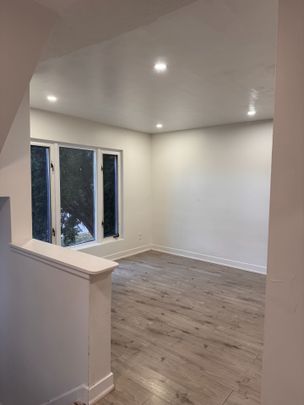 For Lease - 1379 Freeport Drive, Mississauga, Ontario - Photo 1