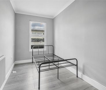 3 Bed Flat, Commerce Road, N22 - Photo 1