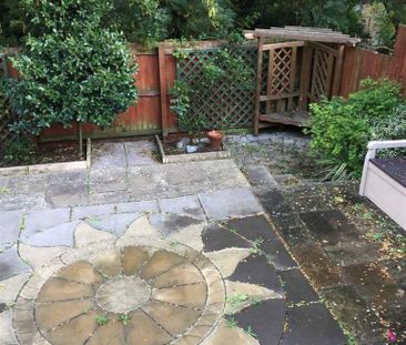 Sentinel Road, West Hunsbury - Photo 6