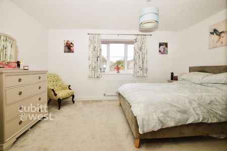 2 bedroom semi-detached house to rent - Photo 4