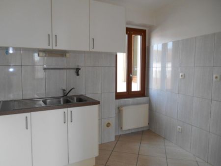 Location Appartement 3 pièces 58m² - Photo 2