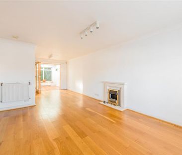 2 bedroom end of terrace house to rent - Photo 1