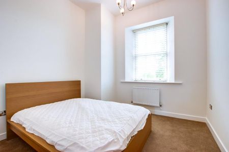 3 bedroom terraced house to rent - Photo 4